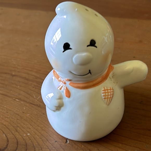 Halloween Ceramic Decorative Salt and Pepper Shakers - Picture 7 of 12